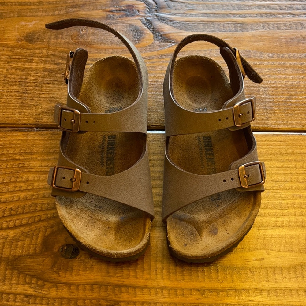EUC Kid’s Birkenstock sz 26